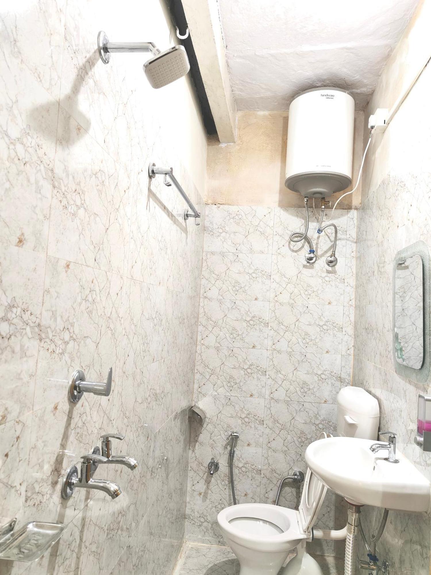 ורנאסי Kailash Heritage Homestay מראה חיצוני תמונה